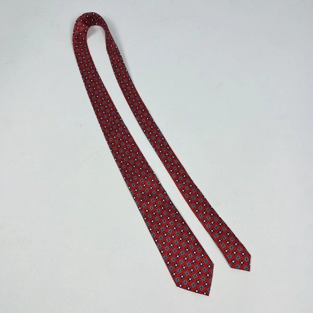 NWOT M. FERRETTI Red w/ Blue White & Red Silk Mens Necktie 3.25